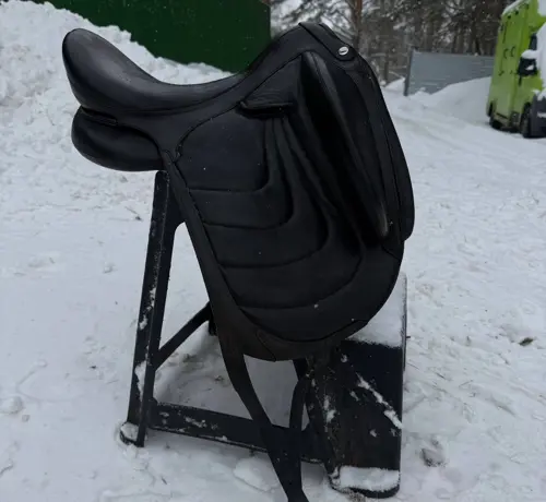 Выездковое седло Makila Harmony, Devoucoux Франция